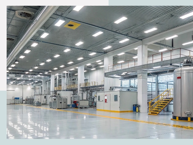 Освещение ангаров в Ноябрьске от 608 руб. - Эффективные решения